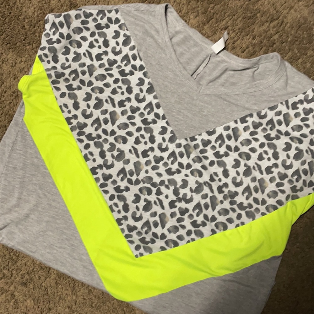 Shirt - Picture 3 of 3